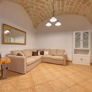 https://corte-anibaldi-apartment.lecce-hotels.com